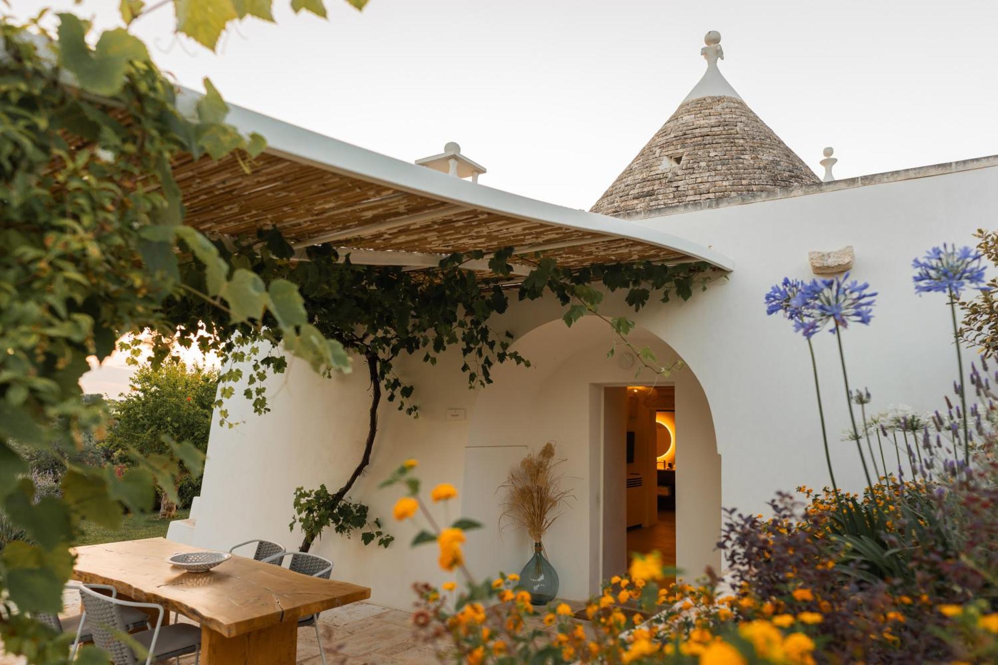 Bed and Breakfast Essenza Relais Contemporaneo Cisternino Zewnętrze zdjęcie