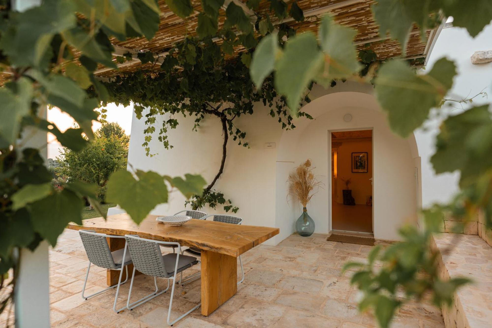 Bed and Breakfast Essenza Relais Contemporaneo Cisternino Zewnętrze zdjęcie