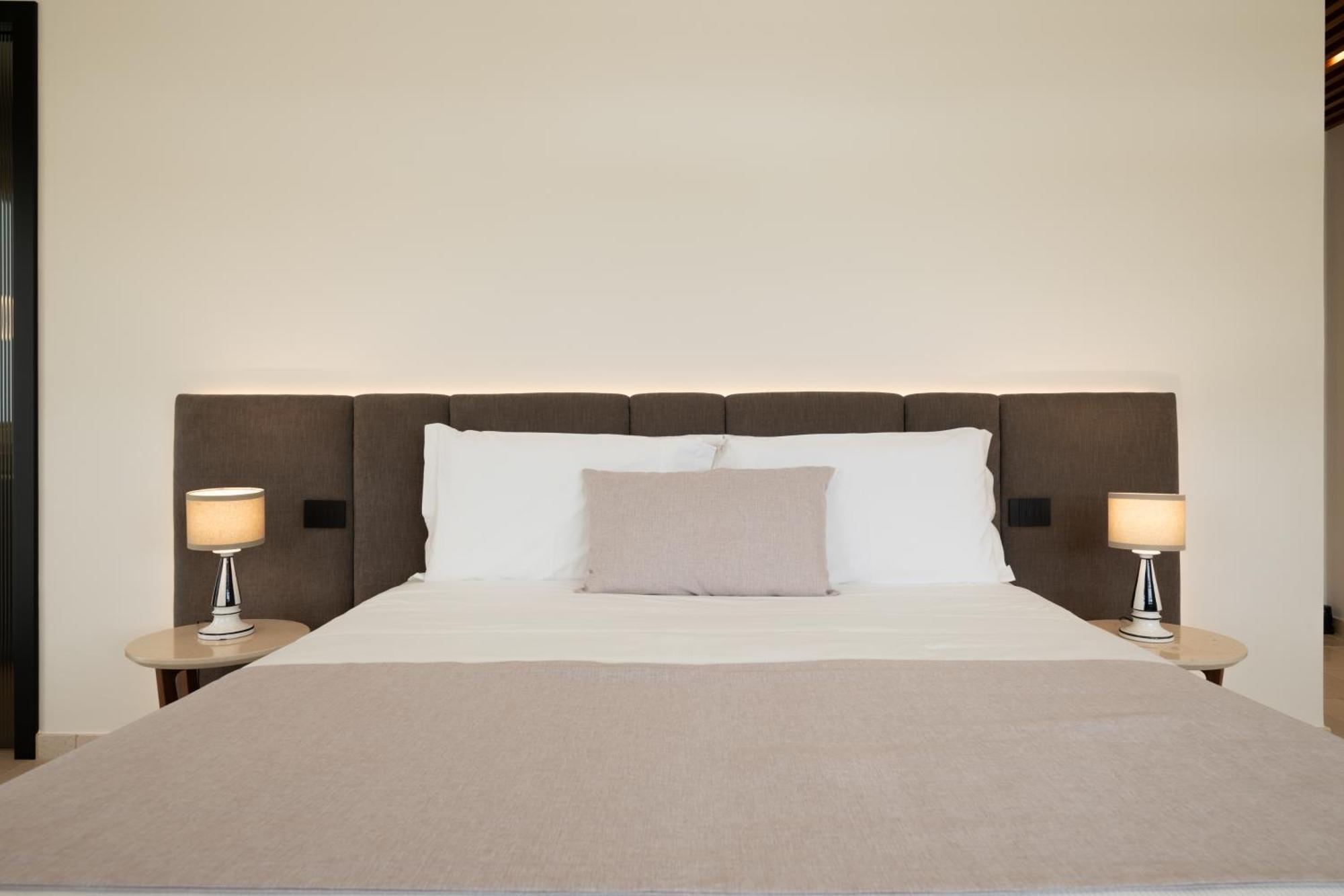 Bed and Breakfast Essenza Relais Contemporaneo Cisternino Zewnętrze zdjęcie